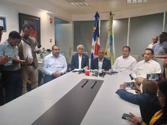 Energía y Minas dice ya han incorporado 2,000 megas, pero hay que hacerlo lento para evitar fallas
