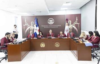 La acción contra la limitación del horario para la venta de alcohol avanza en el TC