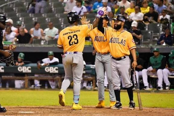Se reactiva la pasión de la pelota esta noche con tres partidos tras la pausa del Juego de Estrellas