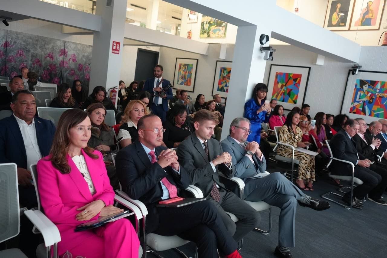 Desarrollo Social Supérate gradúa primera cohorte de Mujeres SuperEmprendedoras en España