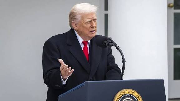 Trump endurece medidas migratorias luego de ataque contra dos miembros de la Guardia Nacional