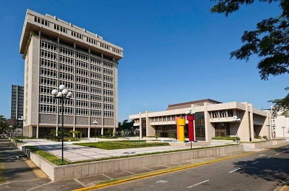 El Banco Central mantiene su tasa de política monetaria en 5.25 % anual