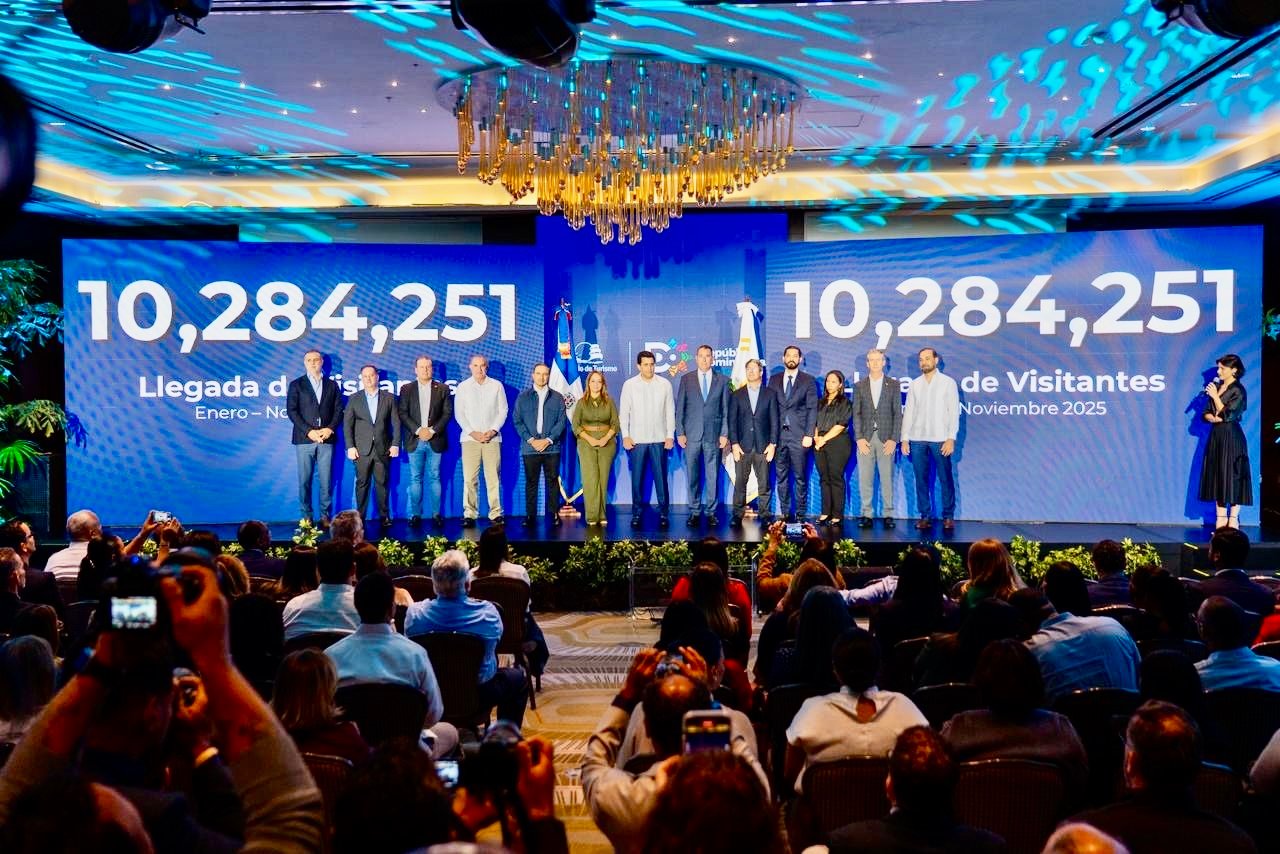 República Dominicana recibe 10.2 millones de visitantes en 11 meses
