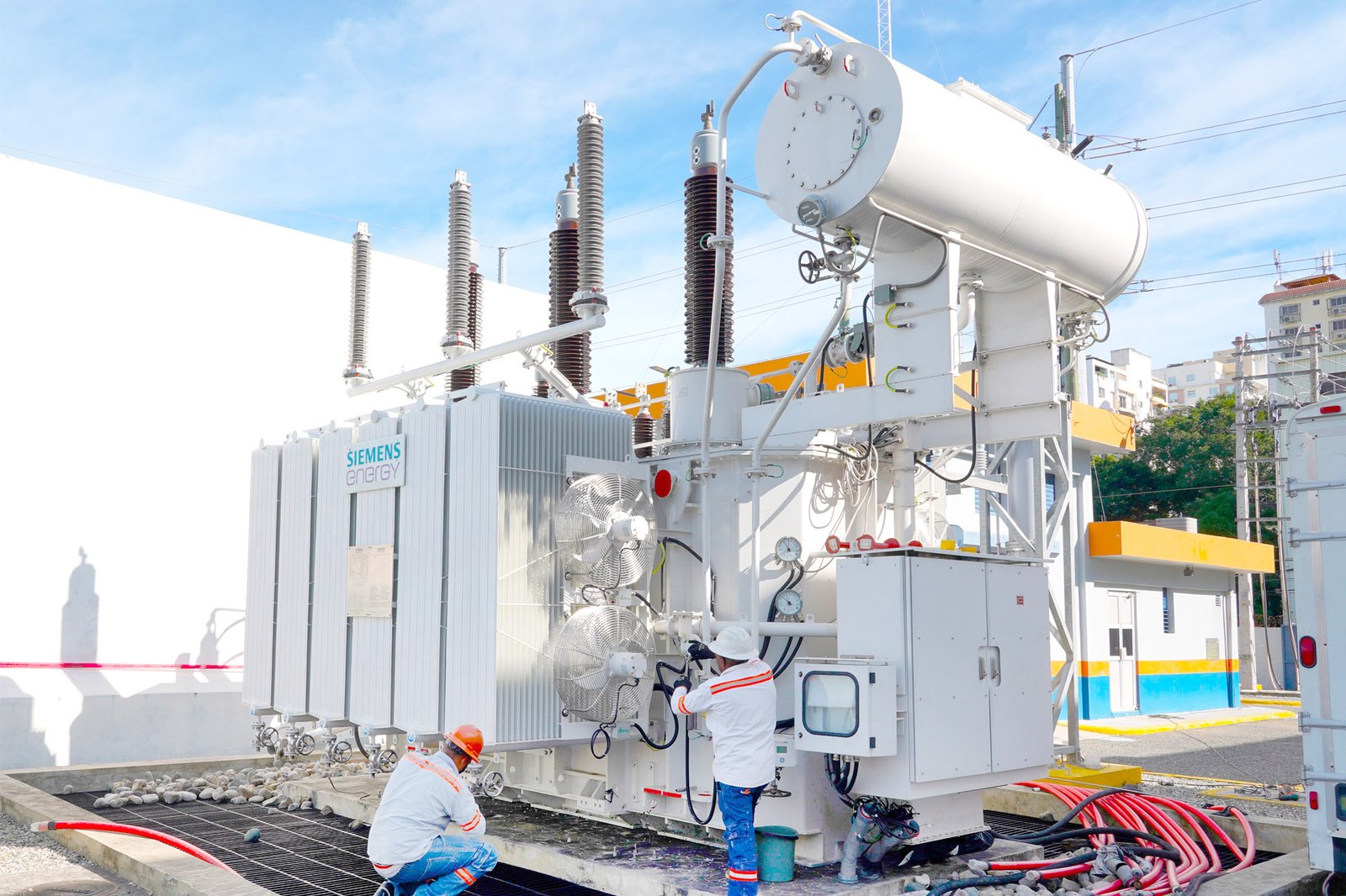 Edesur inicia plan de expansión y mejora de redes e infraestructuras eléctricas