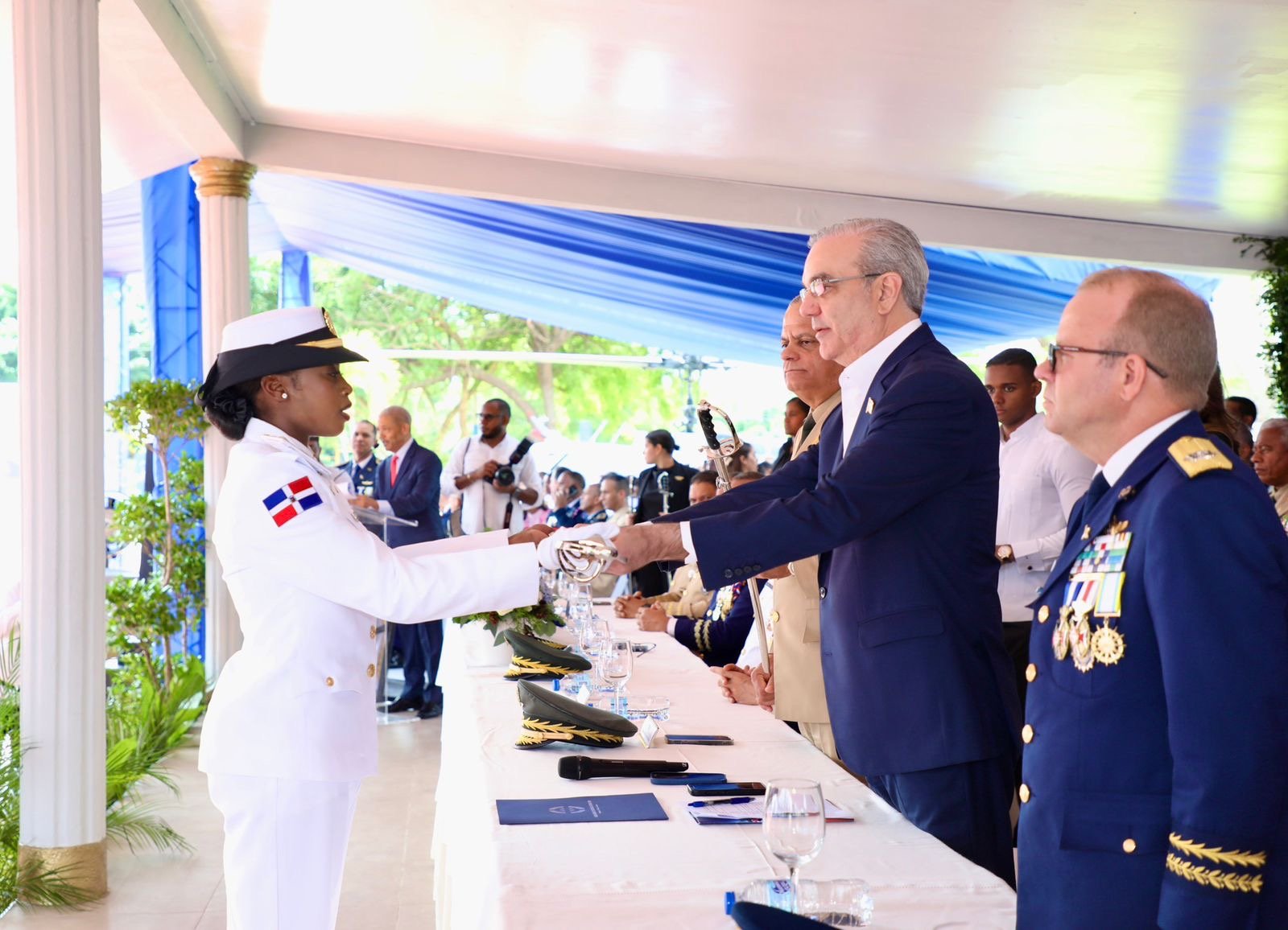 Presidente Abinader encabeza vigésima cuarta graduación de 40 nuevos cadetes de la Fuerza Aérea Dominicana 