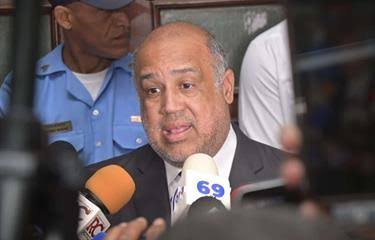 Abogado de Santiago Hazim reacciona a prisión de su defendido y afirma que fue por "presión social"