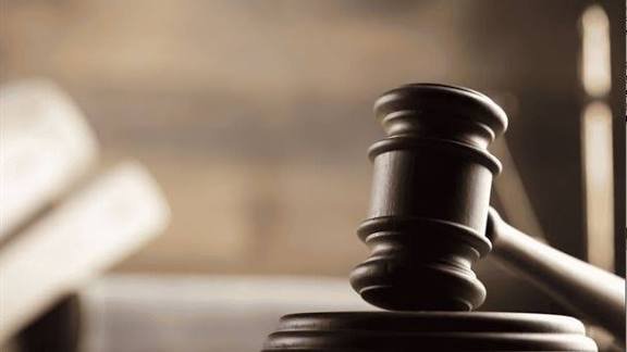 Varapalos contra abogada Mariel León y su representante en litigio de divorcio