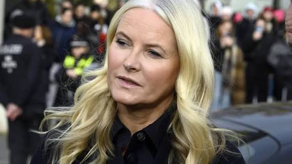 La princesa Mette-Marit de Noruega necesitará un trasplante de pulmón, según la Casa Real
