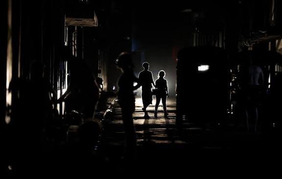 Los apagones afectarán el 56 % de Cuba en el horario de mayor demanda este viernes
