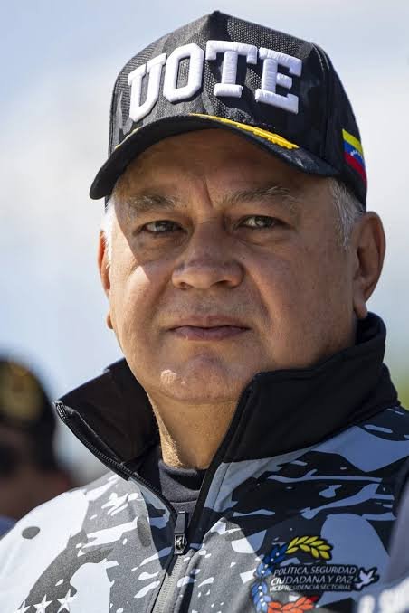 Diosdado Cabello llama a venezolanos a la calma y a no "facilitarle las cosas al enemigo"