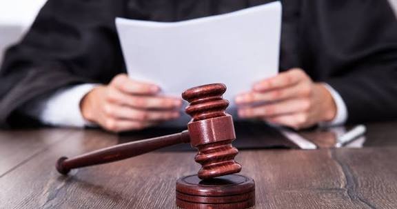 Condenan a dos hombres por delitos sexuales contra niñas