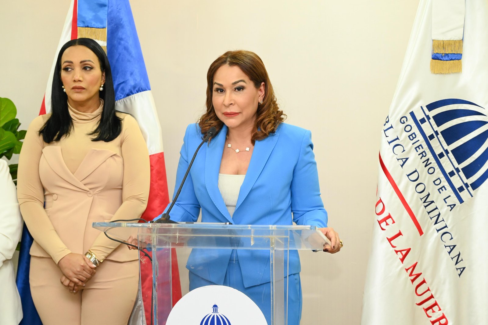 Mayra Jiménez concluye su gestión en el Ministerio de la Mujer y rinde cuentas de cinco años y medio de transformaciones 