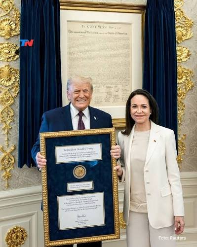 María Corina Machado no es la primera ganadora del Premio Nobel en ceder su medalla