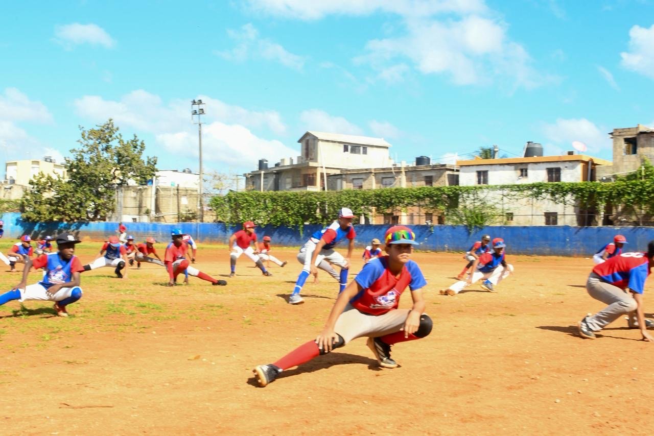 DCNB impacta a más de 2,000 niños Con entrenamientos y charlas didácticas