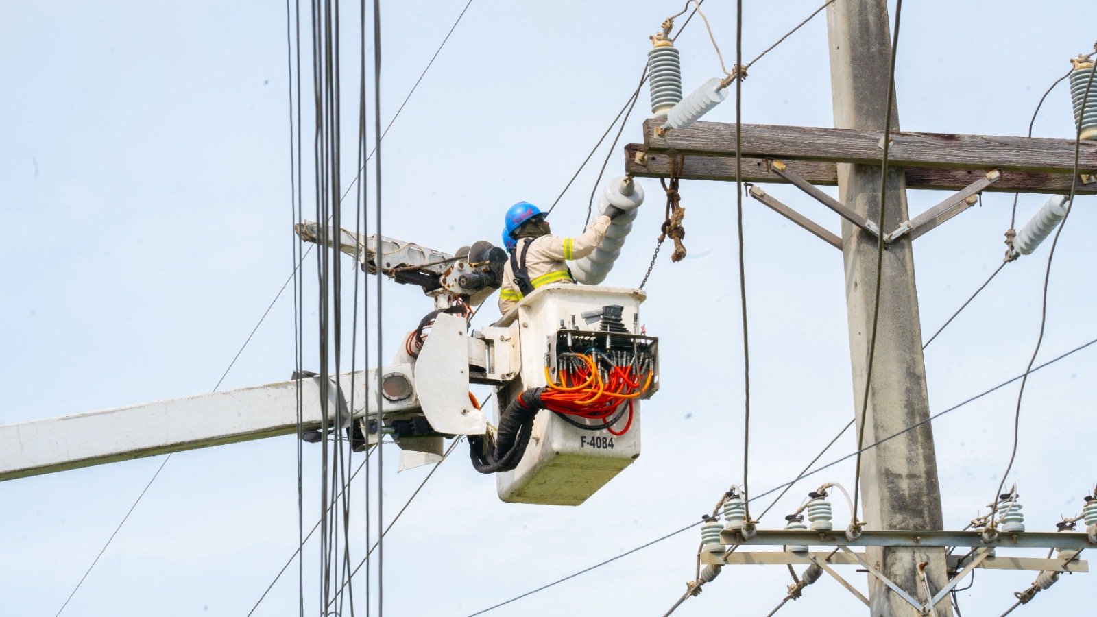 ETED realizará trabajos de sustitución de estructuras en la línea 69 kV Km. 15 de Azua – Cruce de Ocoa, este viernes