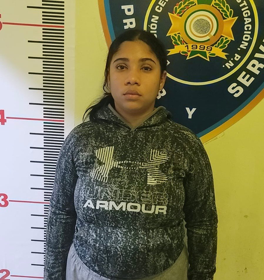 Se entrega de manera voluntaria mujer acusada de muerte de hermana adolescente en San Francisco de Macorís