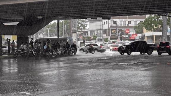 Fuertes lluvias este domingo sobre RD con ocho provincias bajo alerta verde