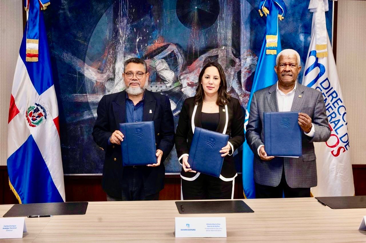 Banreservas y DGM formalizan marco de colaboración entre museos de Santiago