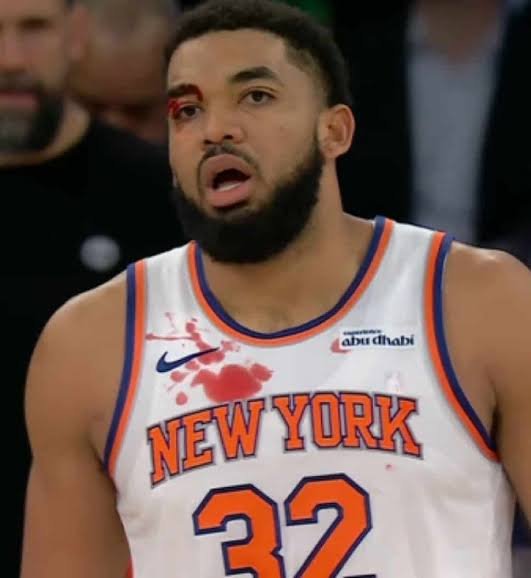Towns recibe cortadura sobre su ojo derecho; Knicks vencen a Nuggets en doble tiempo extra