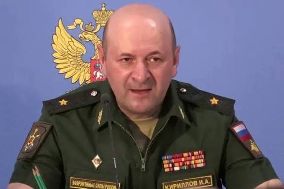 General ruso resulta herido en Moscú en tiroteo que el gobierno atribuye a Ucrania