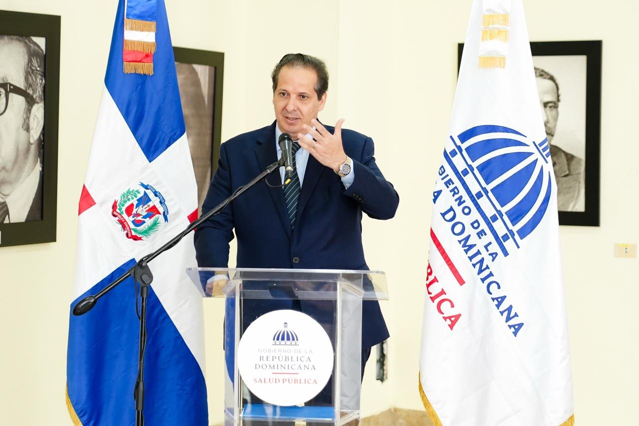 Víctor Atallah asegura que la salud mental es una prioridad para el Estado durante conmemoración del Día Nacional del Psiquiatra 