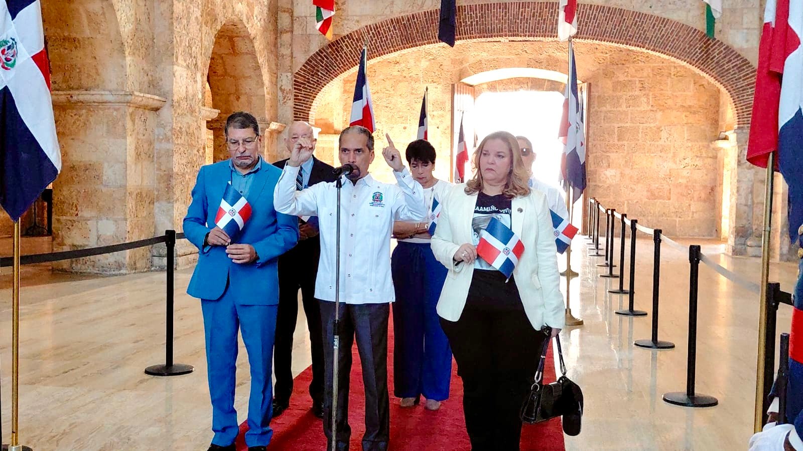Efemérides Patrias realiza acto de recordación en el 53 aniversario de la muerte del héroe Francisco Alberto Caamaño
