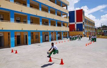 Gimnasios en las escuelas de RD: el plan al que aspira profesor de Educación Física