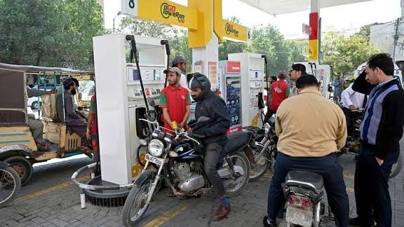 Las bolsas se desploman y el petróleo se dispara por la guerra en Oriente Medio