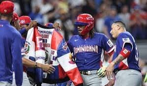 El "clubby" detrás de la historia de la chaqueta tricolor del jonrón dominicano