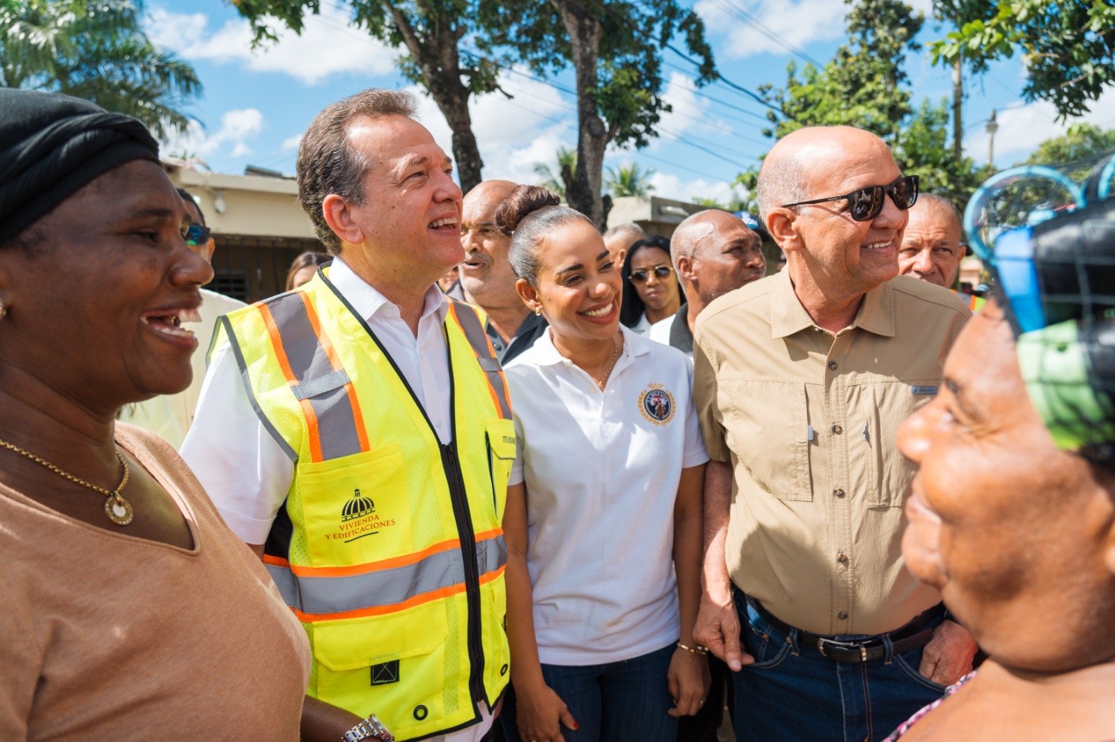   MIVHED lleva trabajos de rehabilitación de hábitat a Guaricano, Santo Domingo Norte