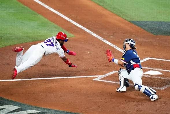 Dominicana recuperó el crédito en el Clásico con una base de talento joven