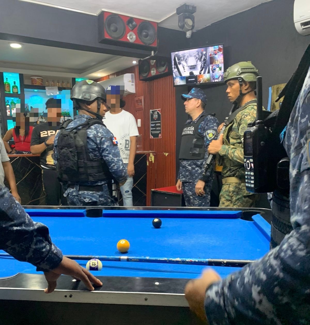 Operativos del fin de semana en SDN dejan ocupación de drogas, armas y recuperación de motocicletas