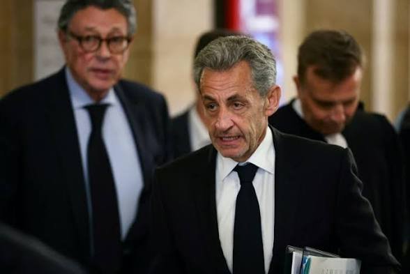 Sarkozy dice estar dispuesto a defender "con todas las fuerzas" su inocencia