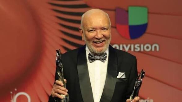 Jochy Santos: "Estoy muy feliz, pero también preocupado por el rumbo de la comunicación"