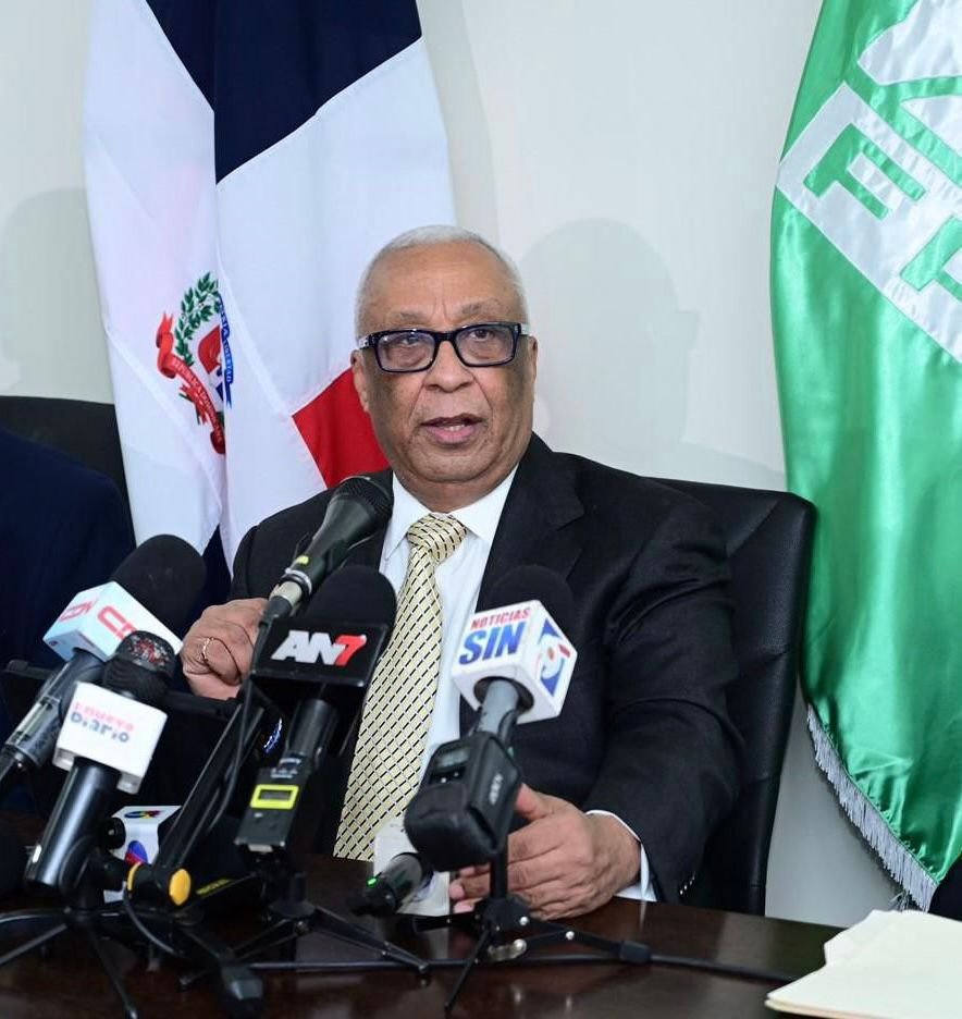 La crisis del petróleo expone fallas estructurales en la política energética dominicana, afirma Daniel Toribio