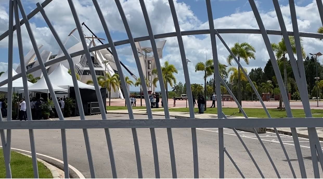 Gastos y más gastos de funcionarios del Gobierno PRM 