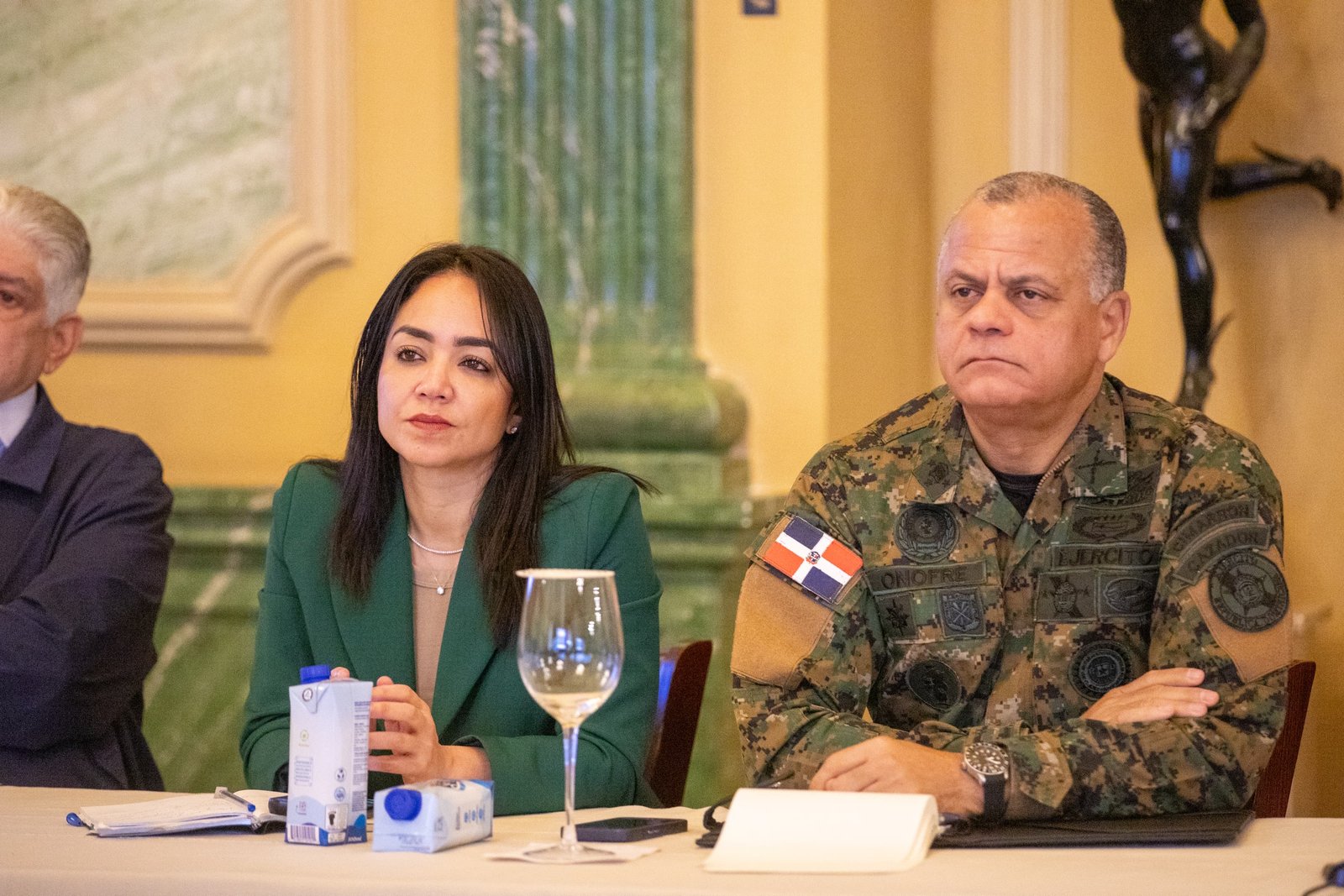 Presidente Abinader dice que la prioridad del Gobierno es salvar vidas, proteger las propiedades y preservar las infraestructuras; llama a la población a evitar zonas de riesgo 