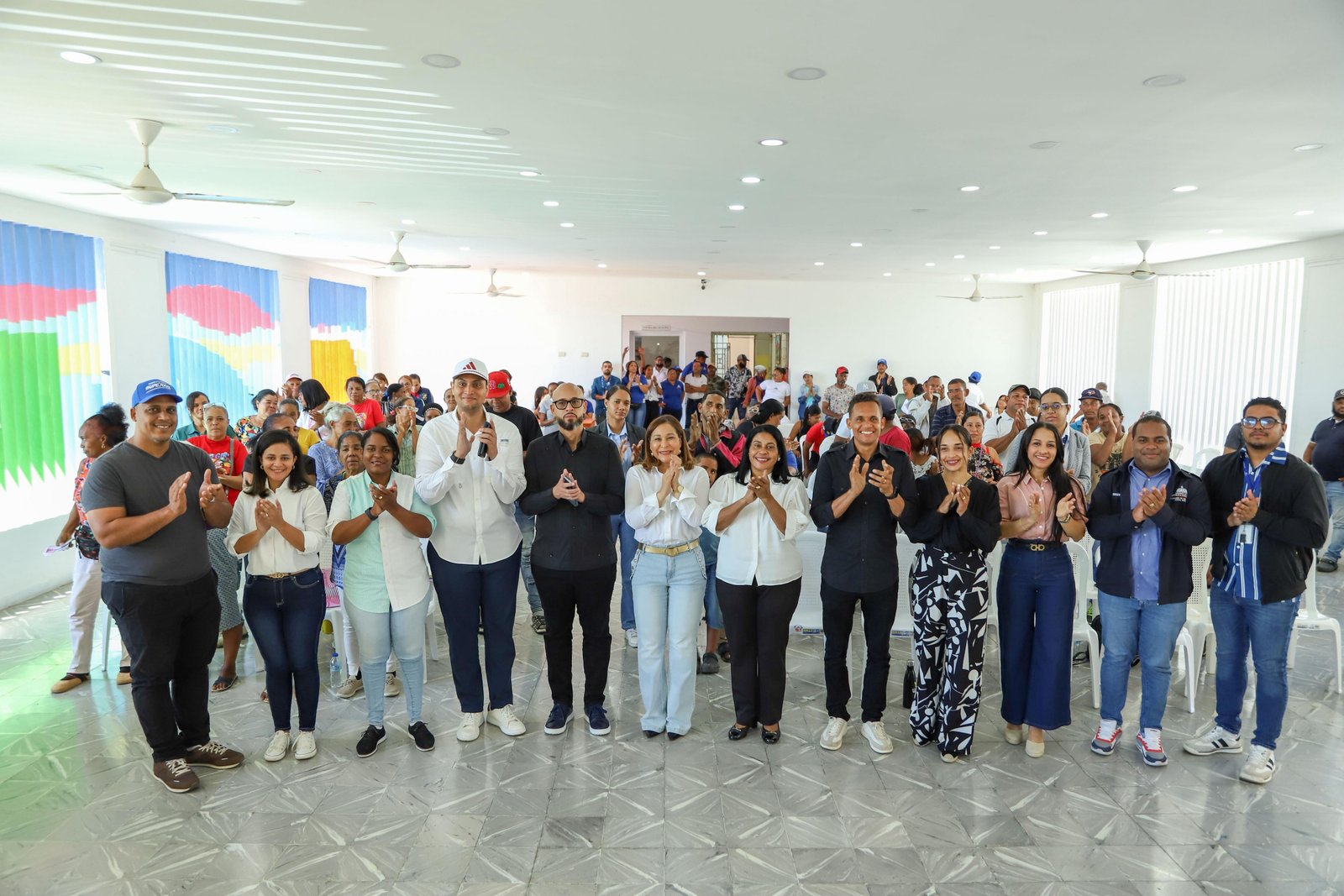Dirección de Desarrollo Social Supérate entrega Bono Emergencia a familias afectadas por lluvias en María Trinidad Sánchez
