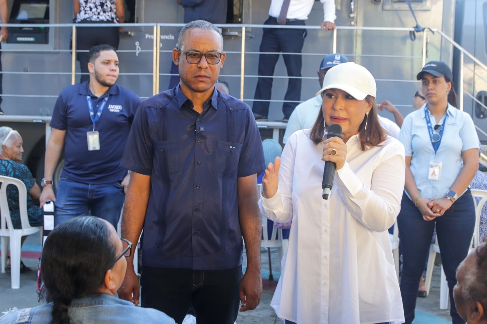Dirección de Desarrollo Social Supérate entrega Bono de Emergencia a más de 2,000 familias afectadas por las lluvias en Villa Montellano, Puerto Plata 