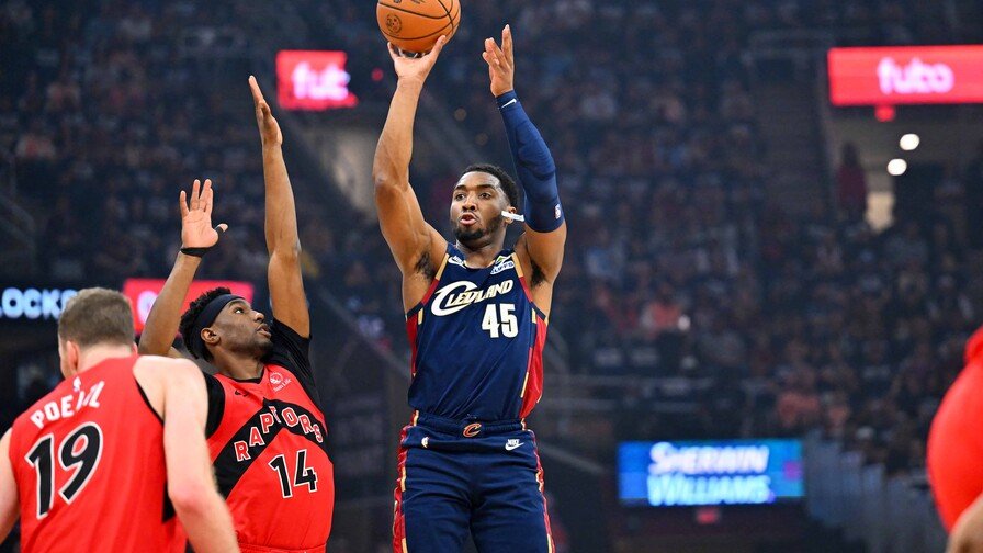 Cleveland se impone a Toronto en el primer partido de los playoffs de NBA
