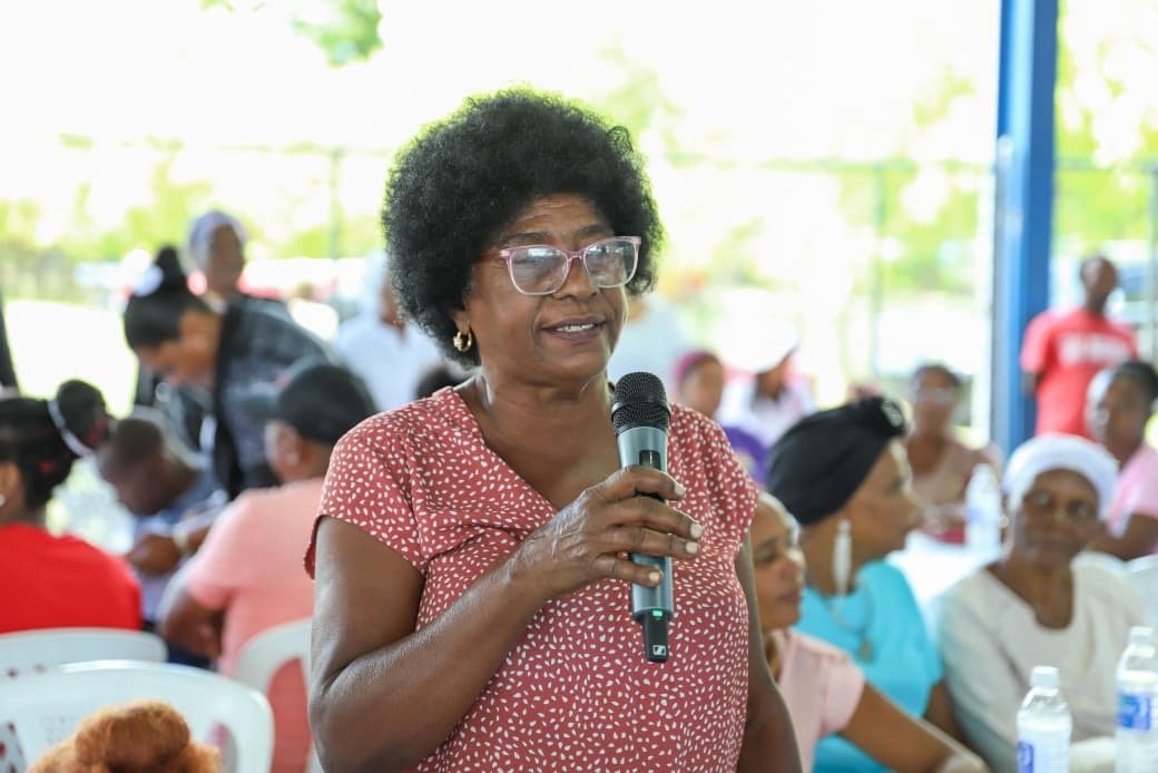 Supérate reafirma compromiso con la protección social de familias beneficiarias en Elías Piña