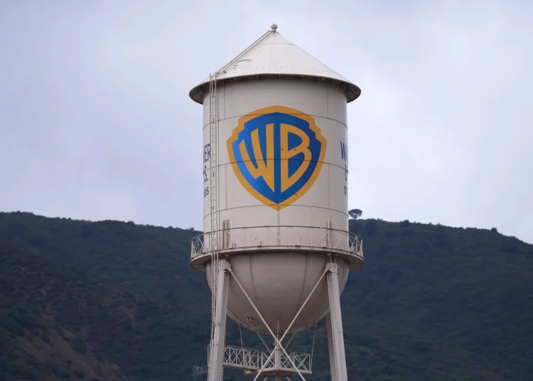 Accionistas de Warner Bros. Discovery aprueban fusión con Paramount Skydance