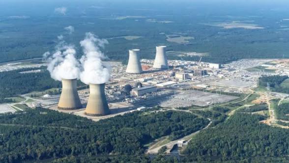 EE. UU. anticipa un "renacimiento" de energía nuclear ante consumo de la IA y guerra en Irán
