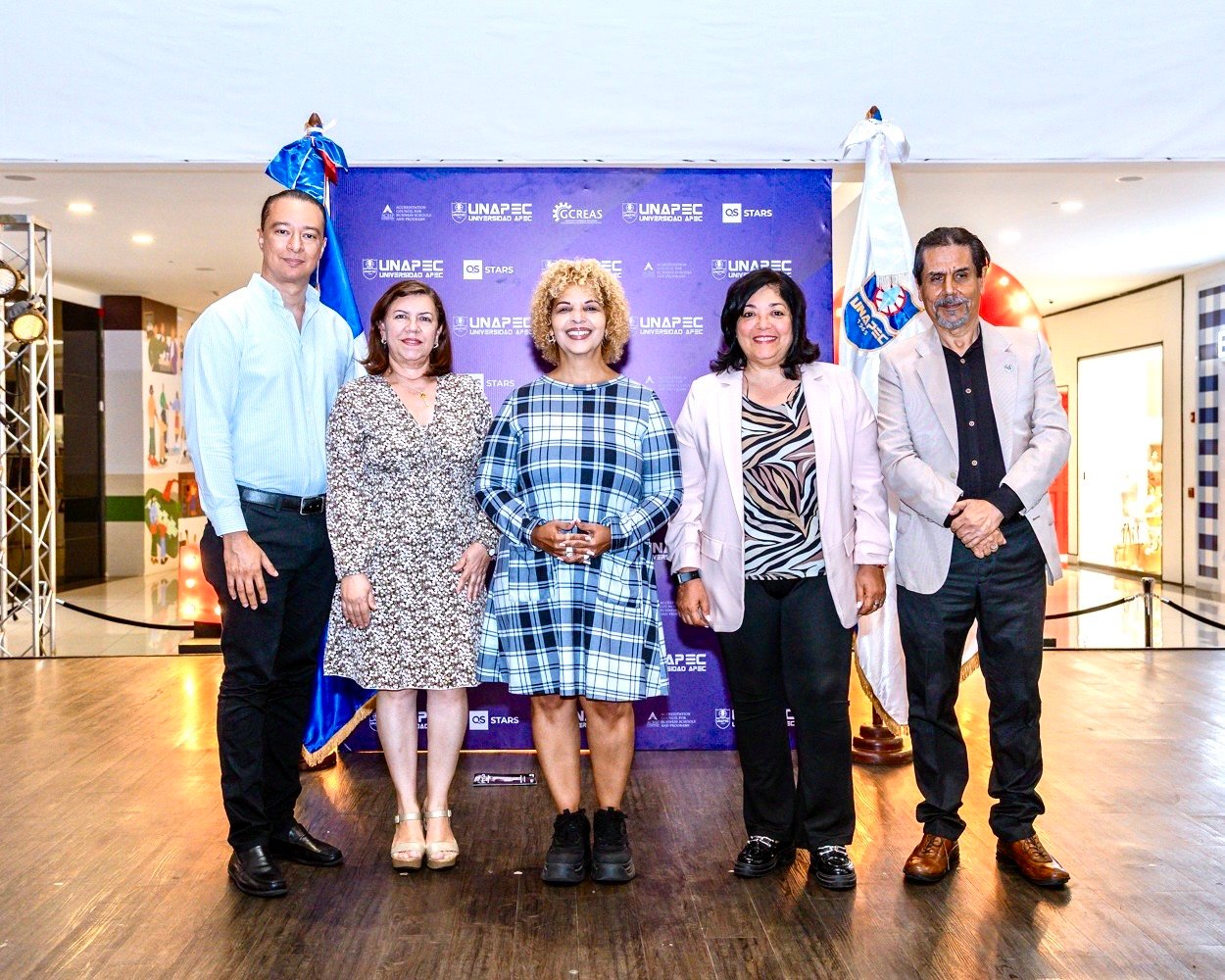 Grafía de Luz 2026: UNAPEC convierte la música en imágenes y celebra 24 años de creatividad visual