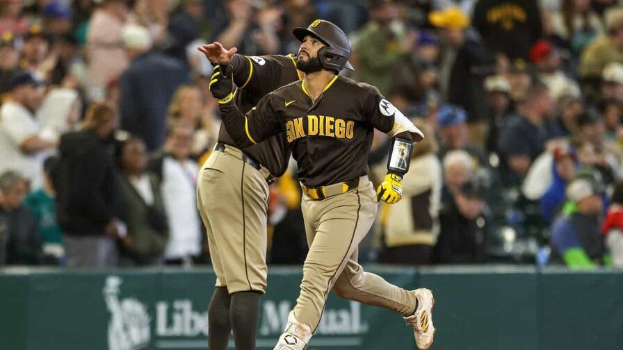 Rodolfo Durán pega un jonrón como su primer hit en MLB; Padres mejoran a 5-0 contra Seattle