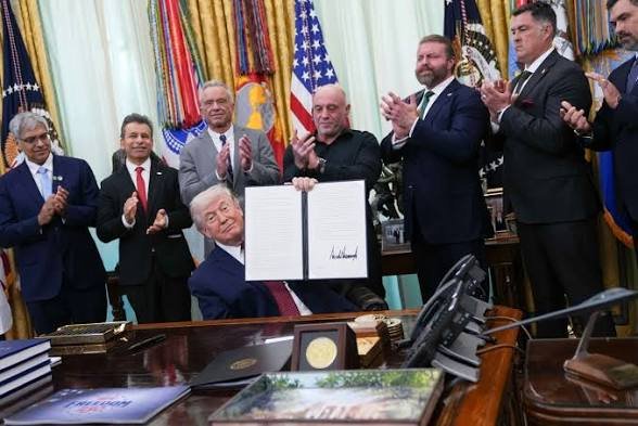 El Caucus Afroamericano del Congreso insta a Trump a poner fin al bloqueo petrolero a Cuba