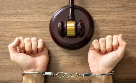 Imponen 15 años de cárcel a asaltante que despojó de una motocicleta a hermanos a punta de pistola