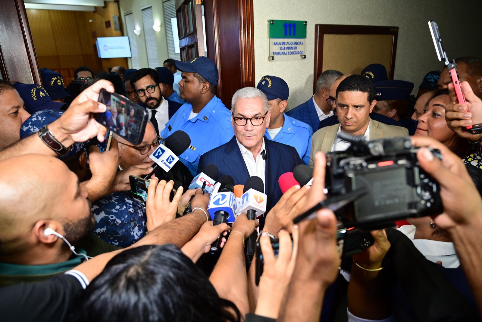 Gonzalo Castillo anuncia que “va con todo” por la Presidencia tras auto de no ha lugar en Caso Calamar