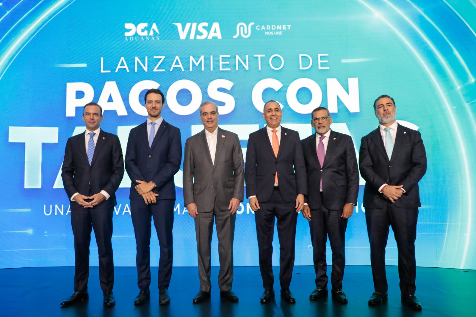 Presidente Abinader encabeza lanzamiento de plataforma de Pagos con Tarjetas de la Dirección de Aduanas para agilizar procesos y fortalecer transformación digital de los servicios aduaneros
