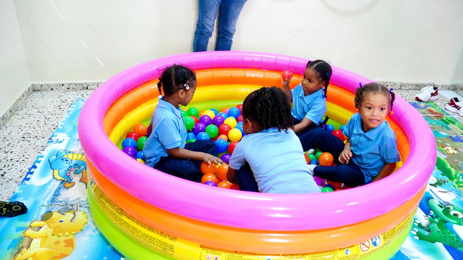 Con nueva Aula de Motricidad en Azua, INEFI fortalece el futuro de la niñez dominicana; suman 12 las entregadas en el país